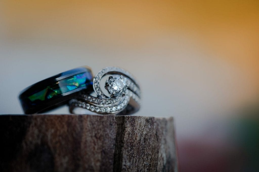 wedding band and wedfing ring